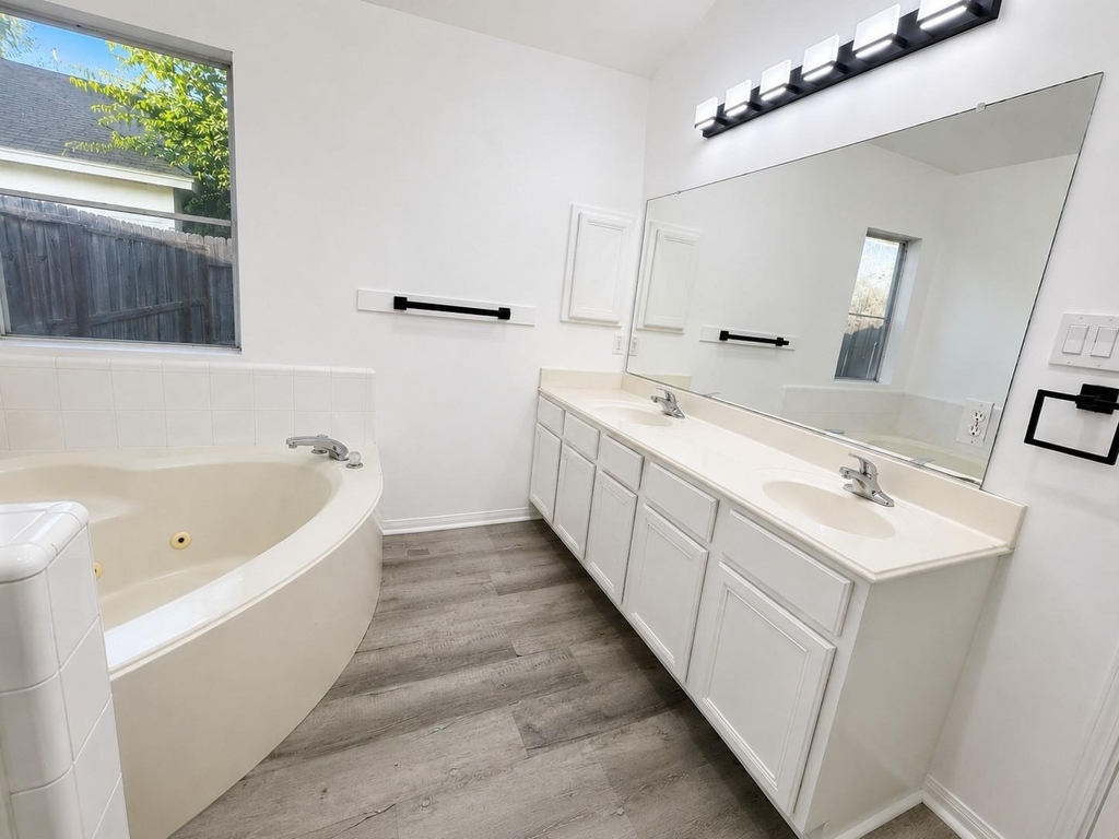 12254 Cardston Court - Photo 11