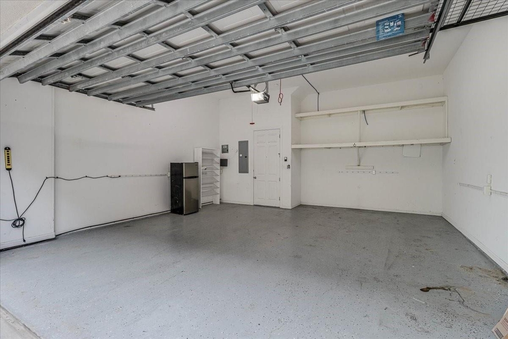 14910 Leeward Drive - Photo 32