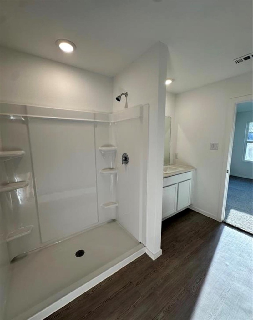 448 Shoreview Drive - Photo 6