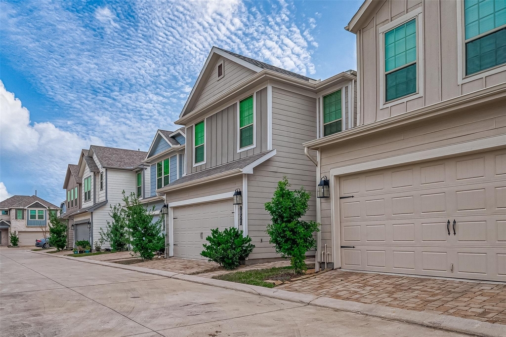 10511 Blankiet Lane - Photo 2