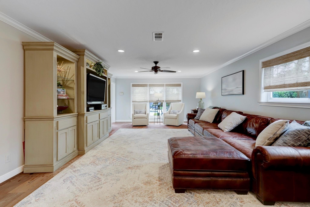 1618 Hillendahl Boulevard - Photo 7