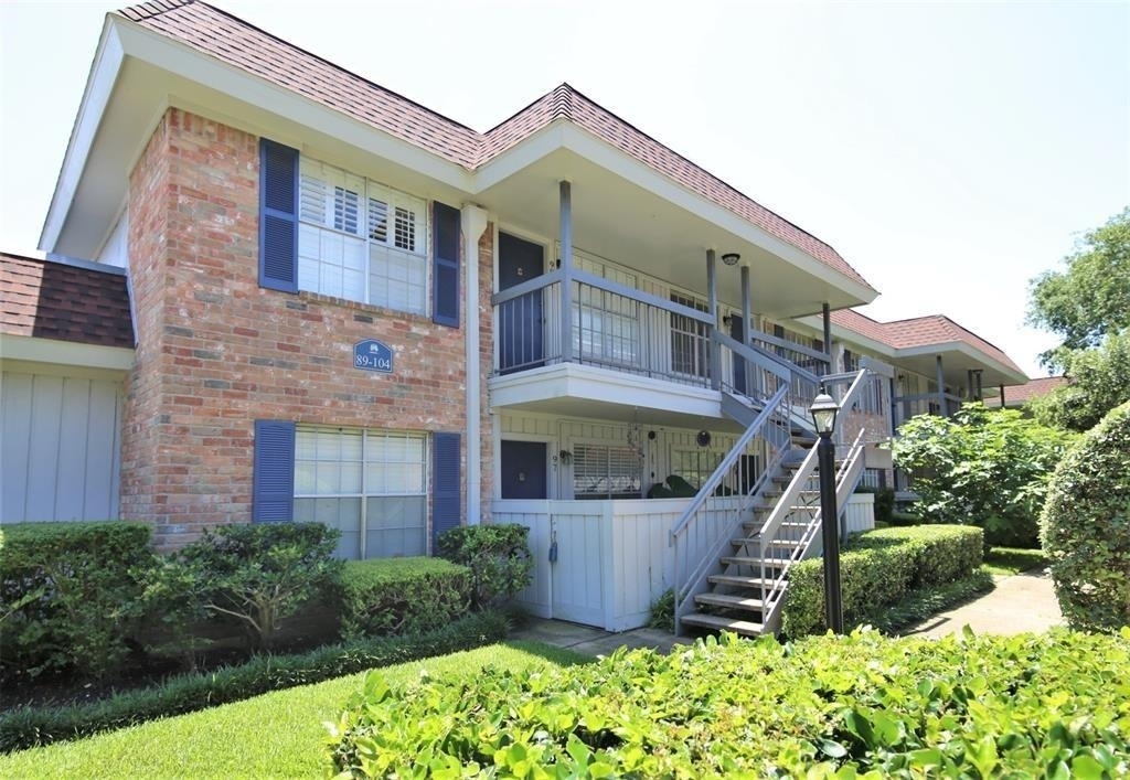 2250 Bering Drive - Photo 1