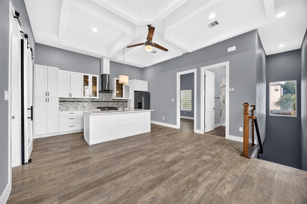 2310 Detering Street - Photo 0