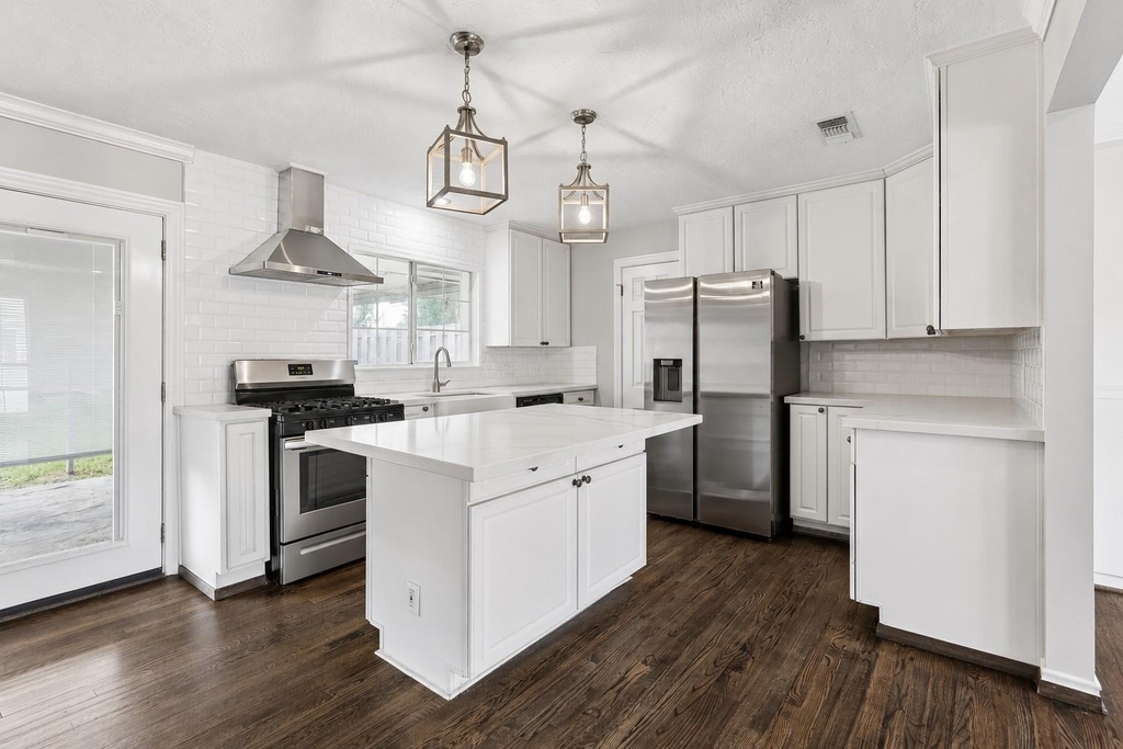 4509 Libbey Lane - Photo 4