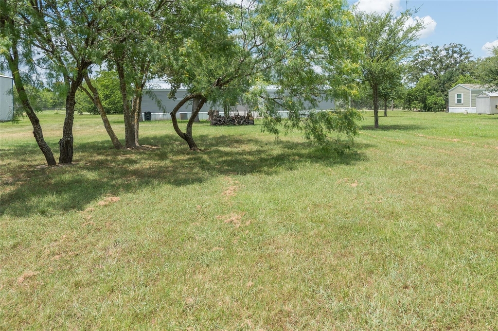 2592 County Road 152 - Photo 36