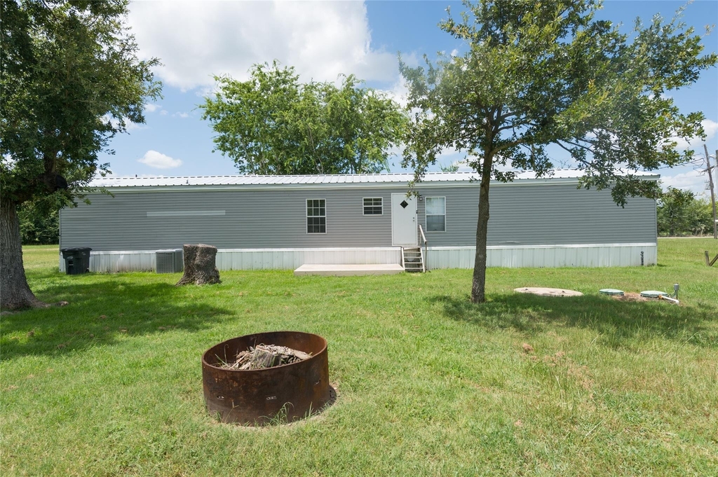 2592 County Road 152 - Photo 25