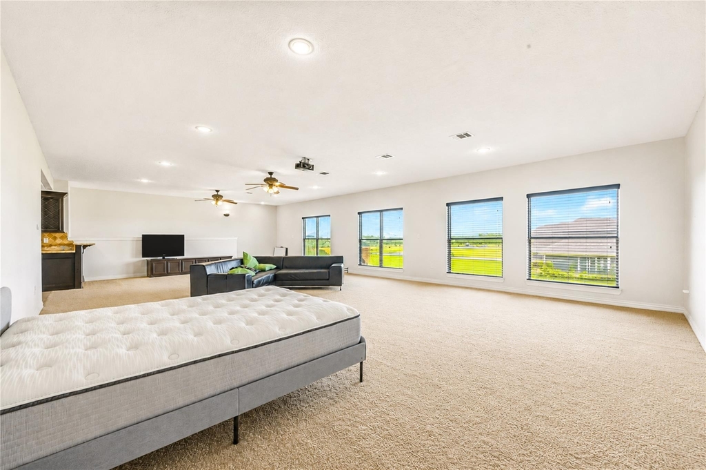 8245 Stacy - Photo 37