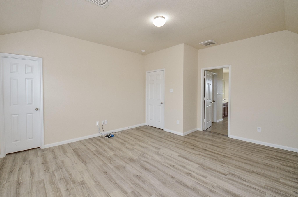 21610 Yeaney Drive - Photo 16