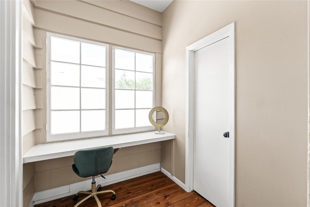 1202 Hawthorne Street - Photo 15