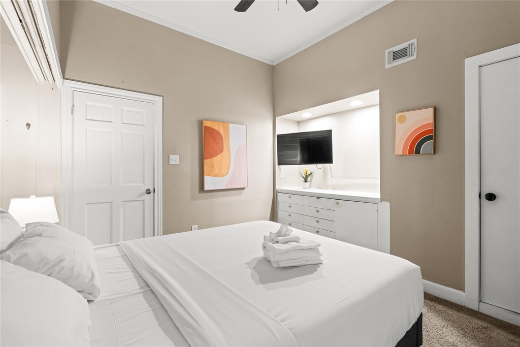 1202 Hawthorne Street - Photo 10