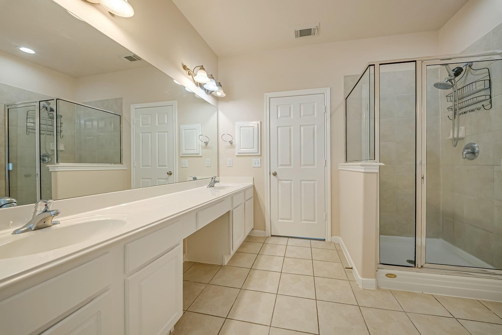 18106 Linden Forest Lane - Photo 22