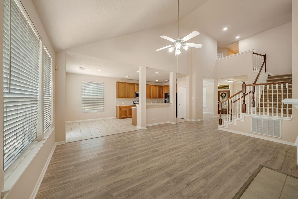 18106 Linden Forest Lane - Photo 11