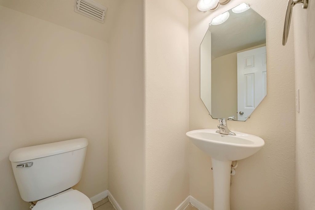 18106 Linden Forest Lane - Photo 16