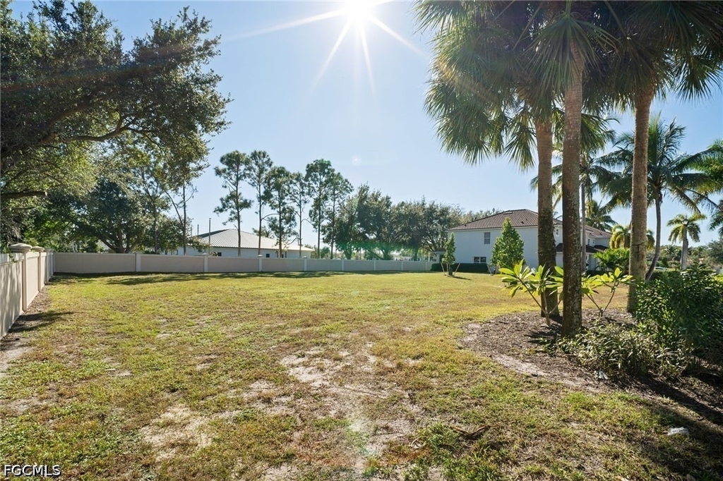 8535 Athena Court - Photo 18