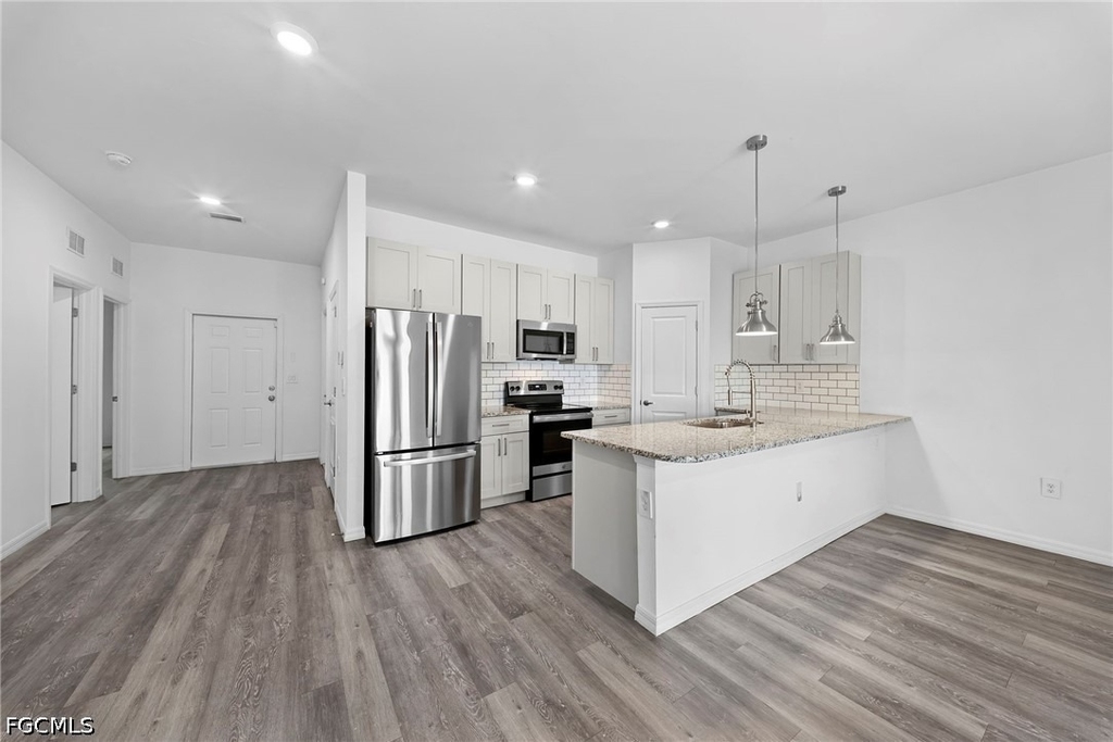 4716 29th Street Sw - Photo 8