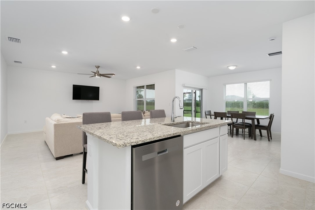 42428 Cascade Drive - Photo 2