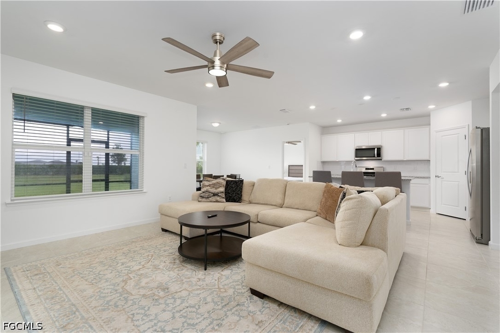 42428 Cascade Drive - Photo 8
