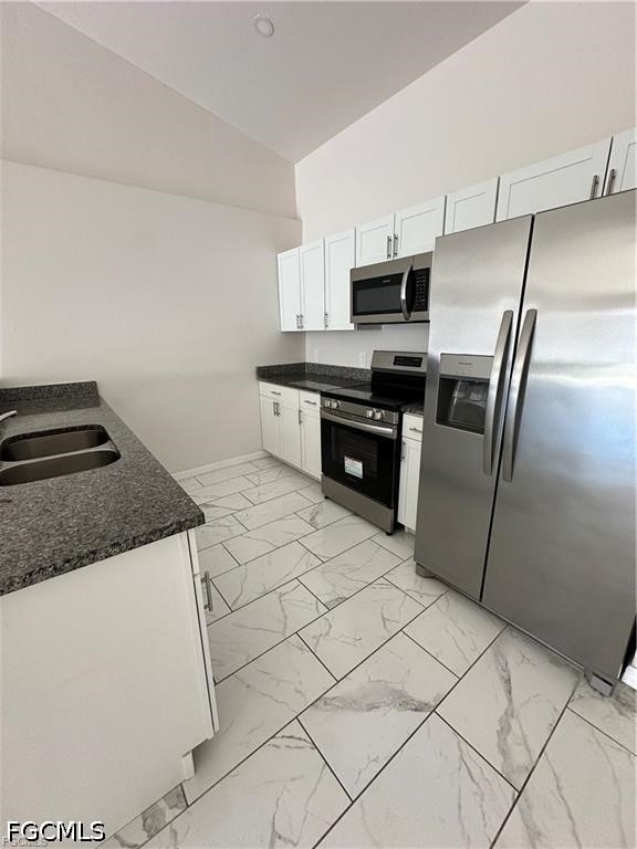 254 Sw 3rd Street - Photo 1