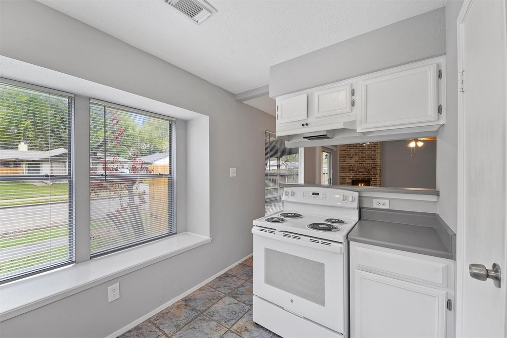 22101 Moss Falls Lane - Photo 11