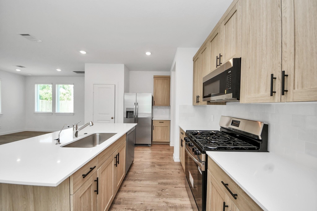 1930 Olivos Street - Photo 9