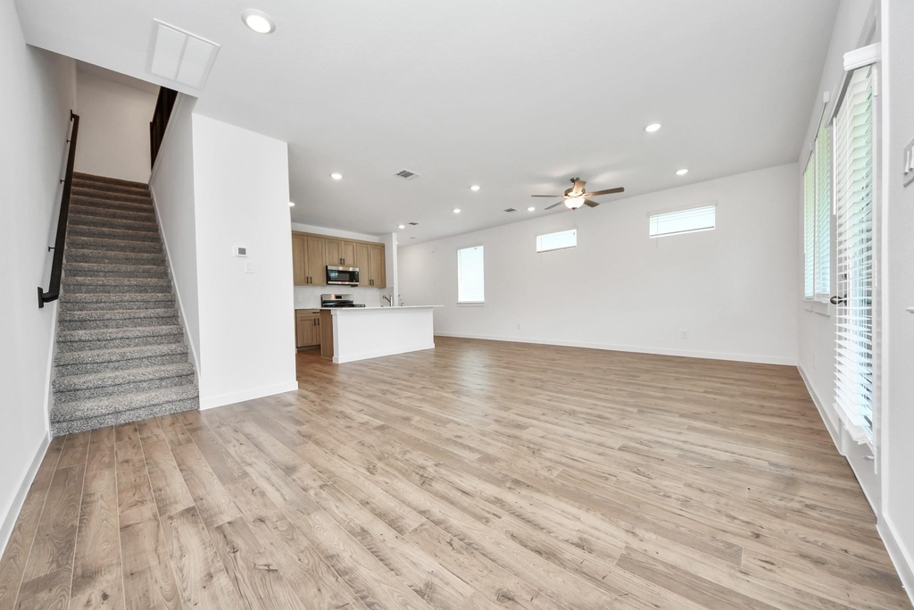 1930 Olivos Street - Photo 19