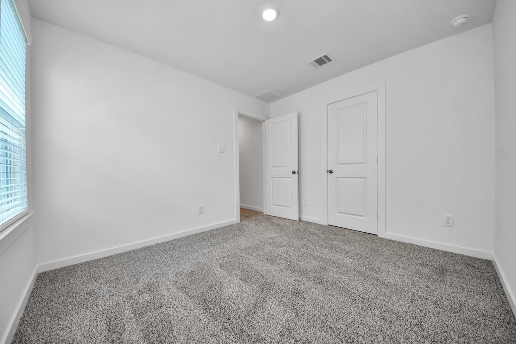 1930 Olivos Street - Photo 39