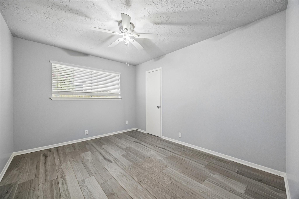 2110 Gray Falls Drive - Photo 16