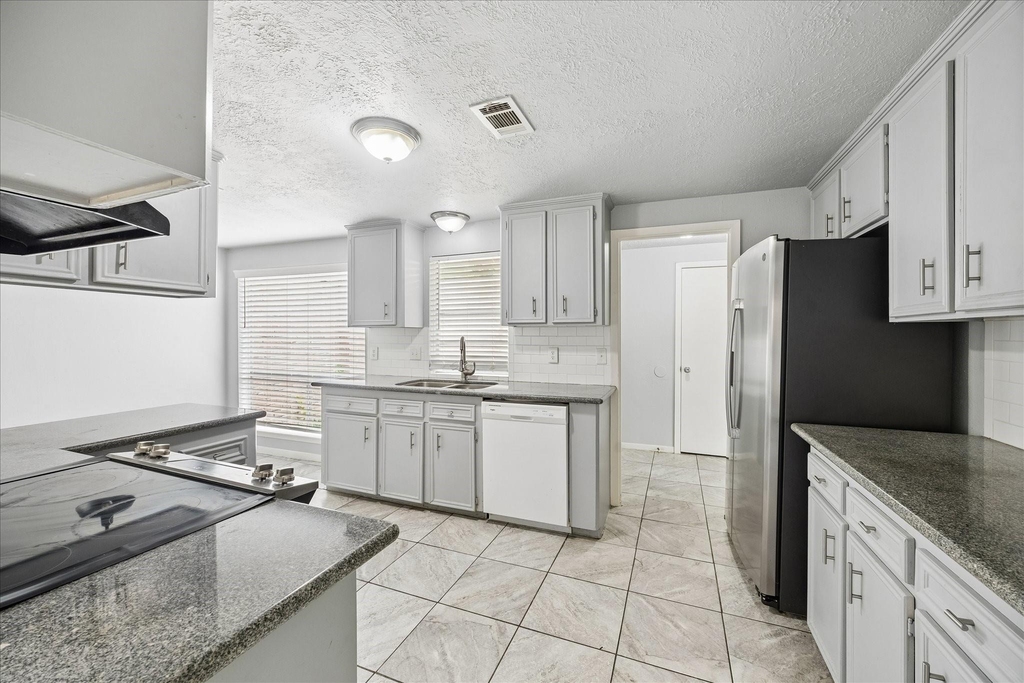 2110 Gray Falls Drive - Photo 10