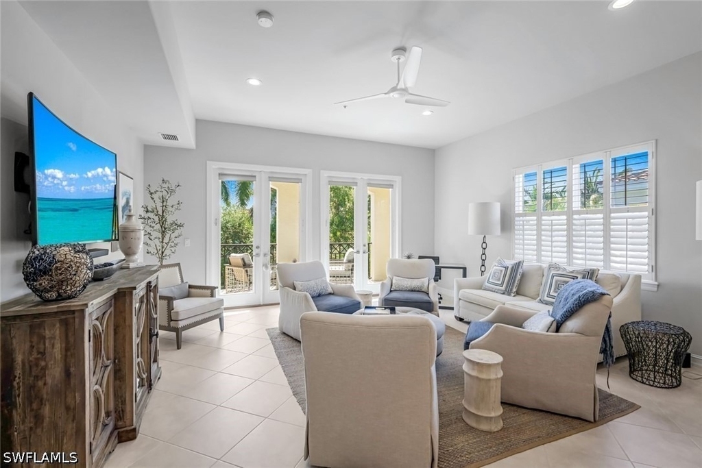 2851 Tiburon Boulevard E - Photo 3