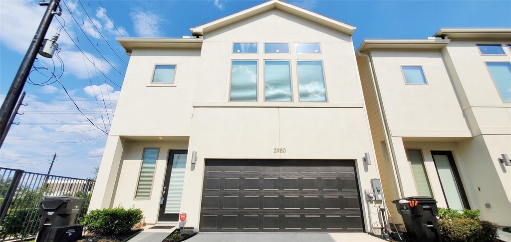 2980 Alice Street - Photo 1