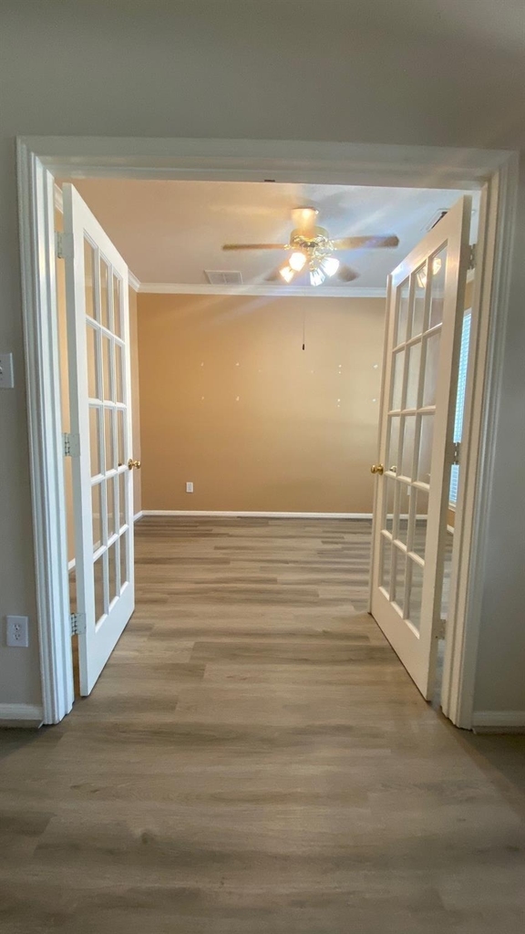 2503 Westerlake Drive - Photo 2