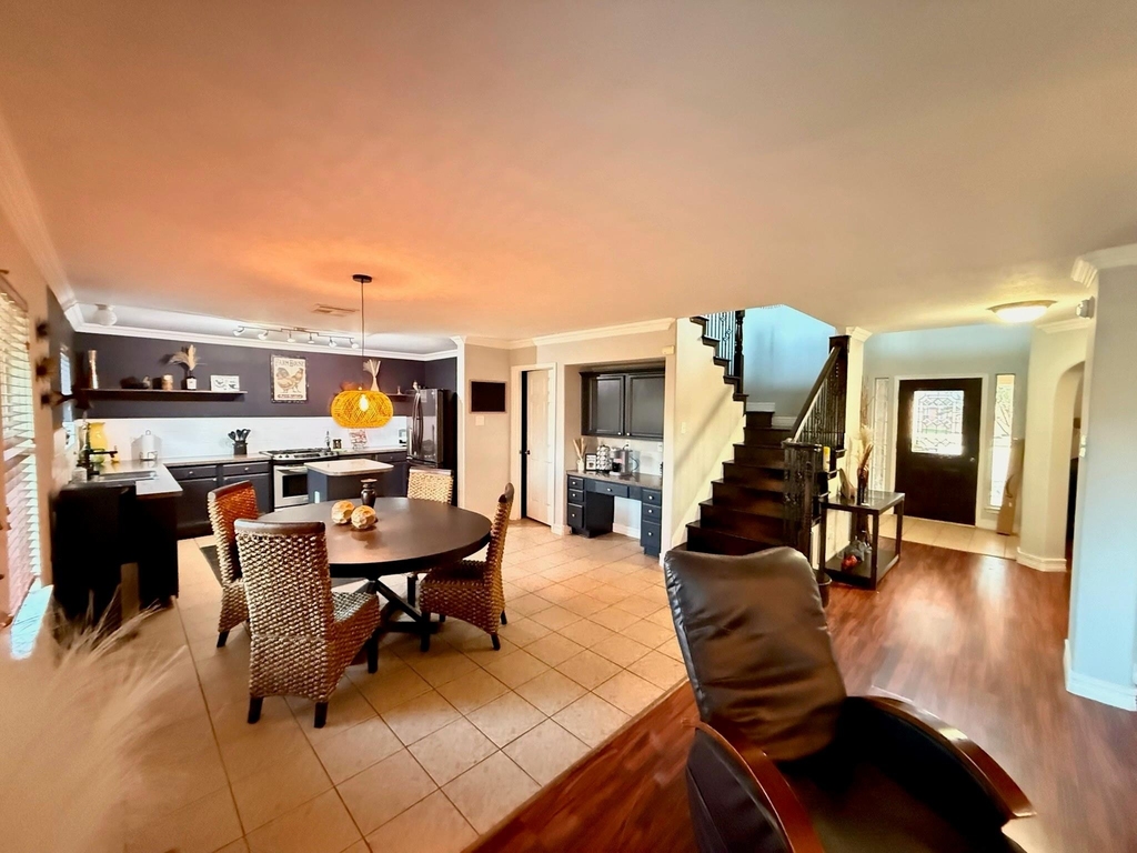 1247 Lavender Shade Court - Photo 4