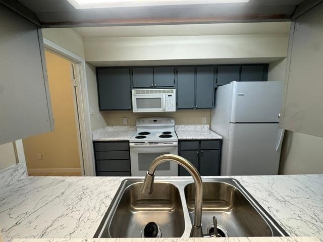 16111 Aspenglenn Drive - Photo 3