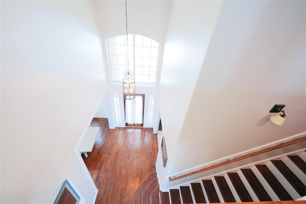 2422 Lansing Circle - Photo 6