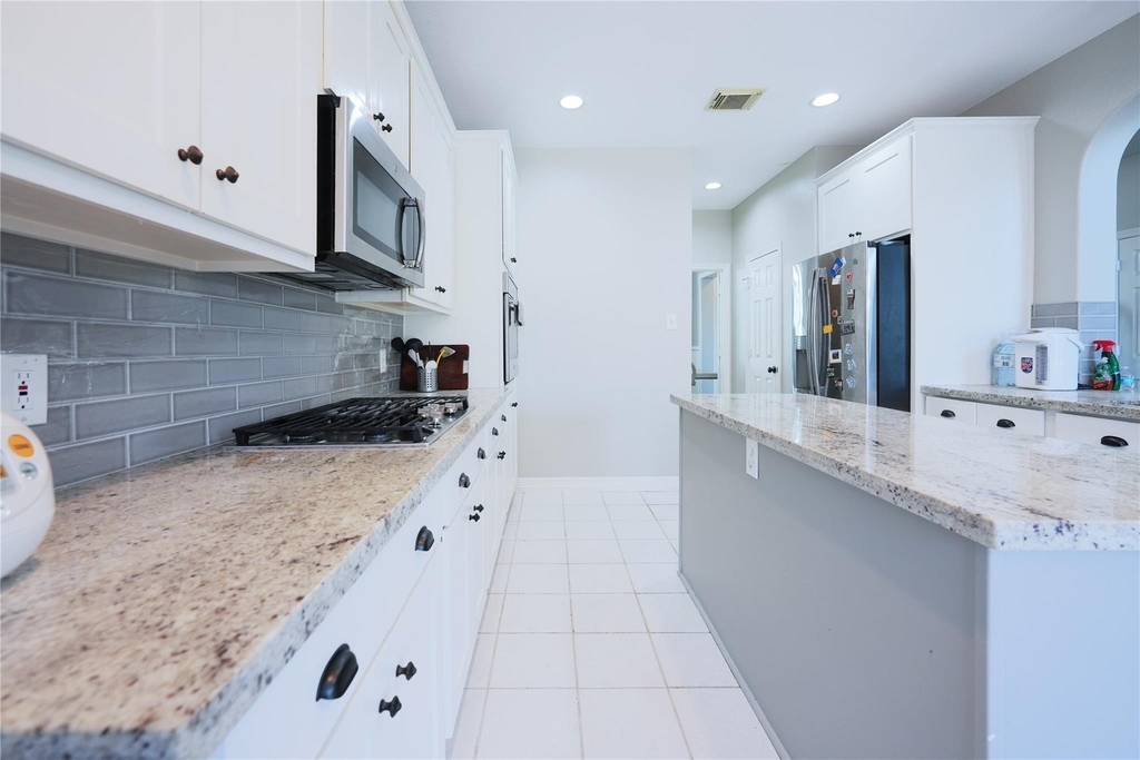 2422 Lansing Circle - Photo 13