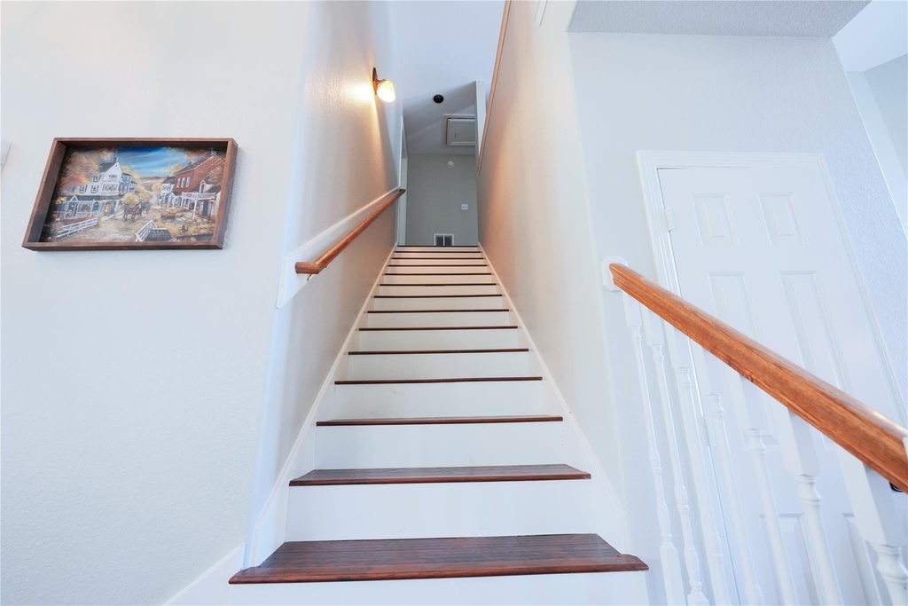 2422 Lansing Circle - Photo 18