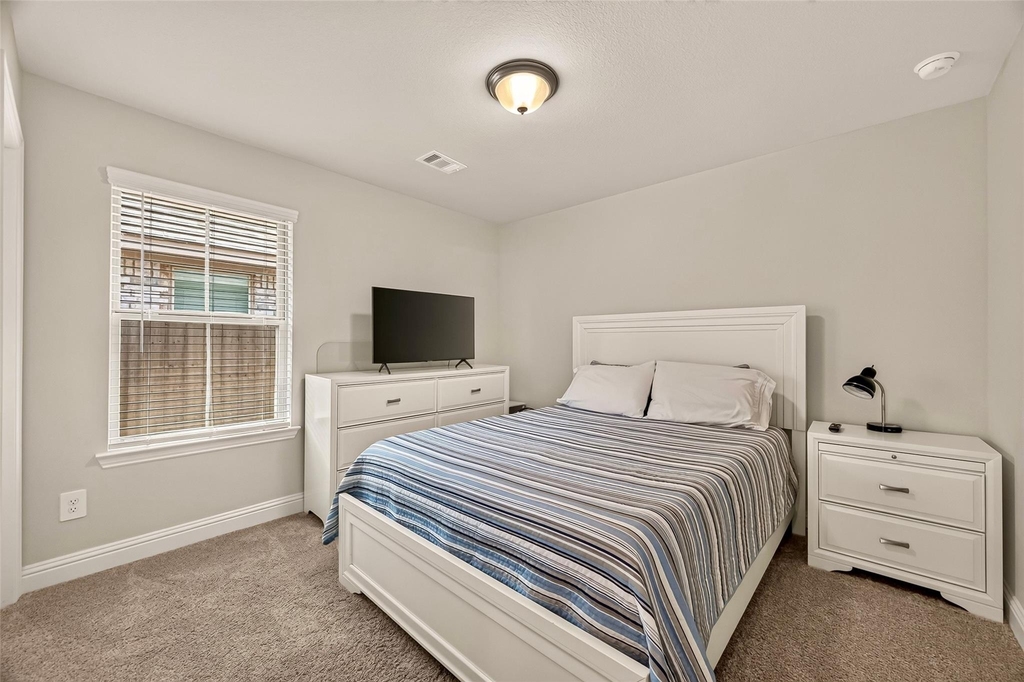 2605 Golden Palms - Photo 12