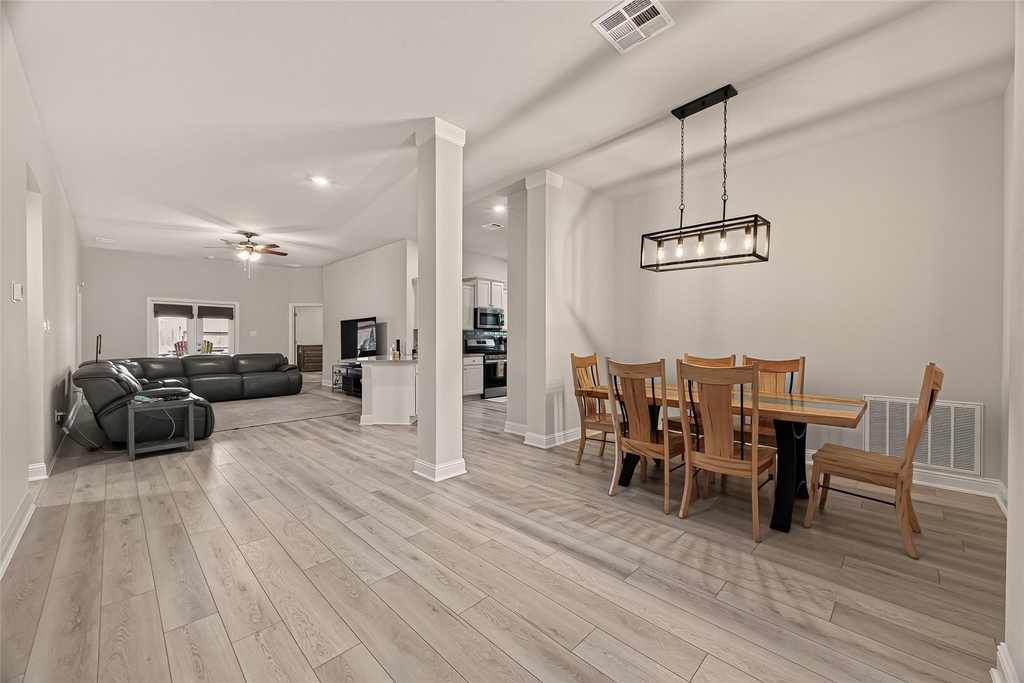 2605 Golden Palms - Photo 14