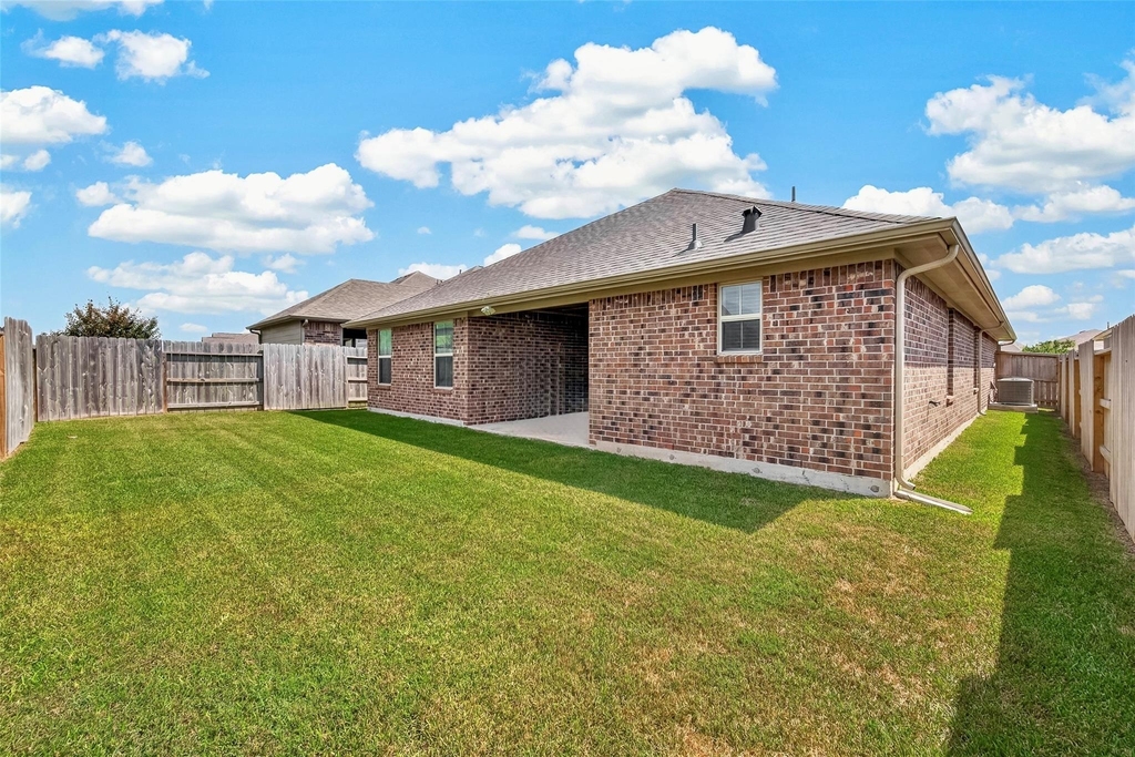 2605 Golden Palms - Photo 44