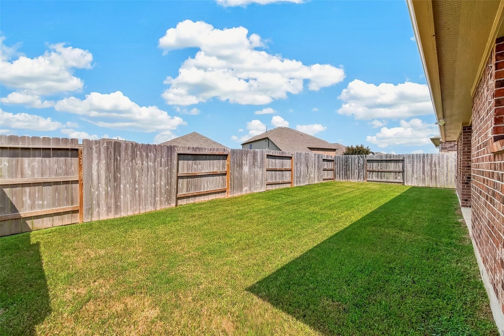 2605 Golden Palms - Photo 46