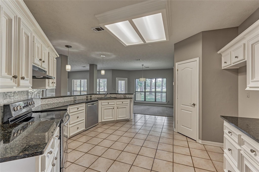 13707 Fountainview Drive - Photo 21