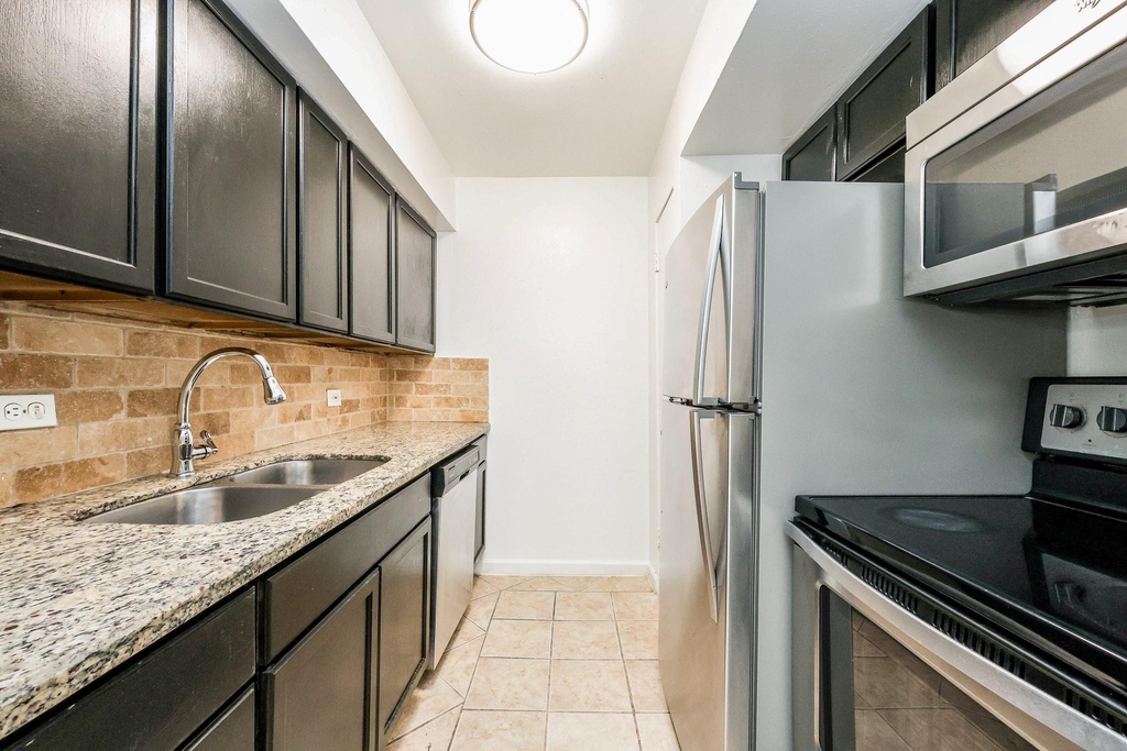 7510 Shadyvilla Lane - Photo 3