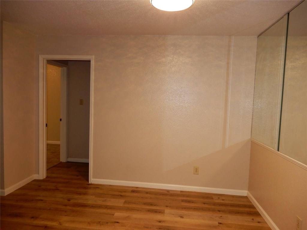 9797 Leawood Boulevard - Photo 5