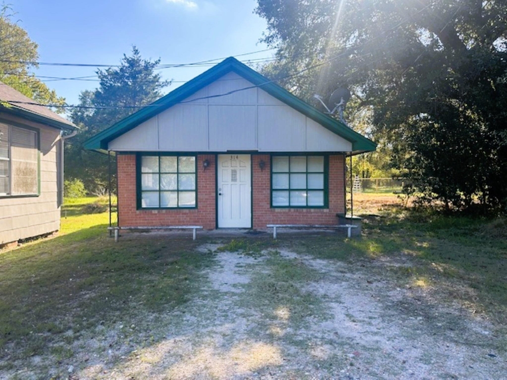 314 Prospect Drive - Photo 0