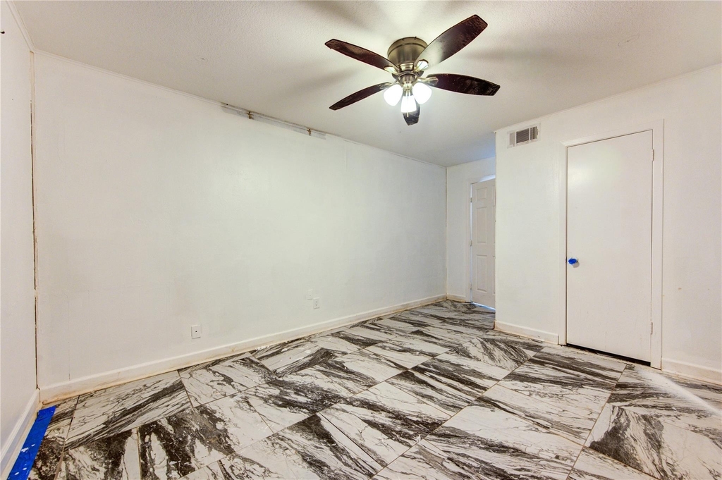 2117 Willow Wisp Drive - Photo 3