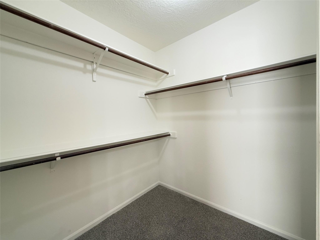 1559 Hillside Elm Street - Photo 20