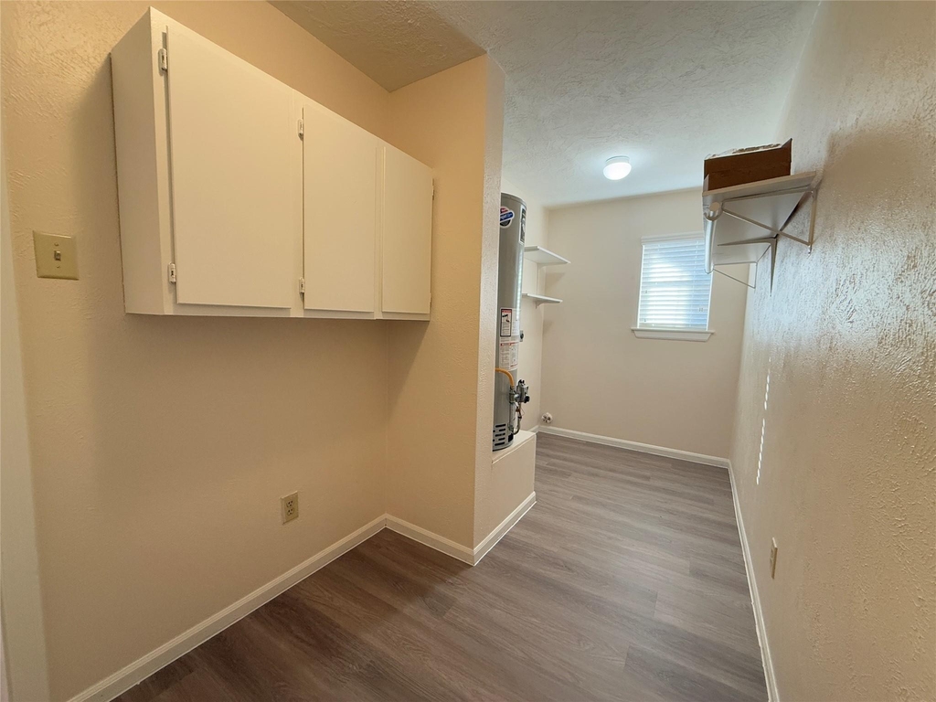 1559 Hillside Elm Street - Photo 5