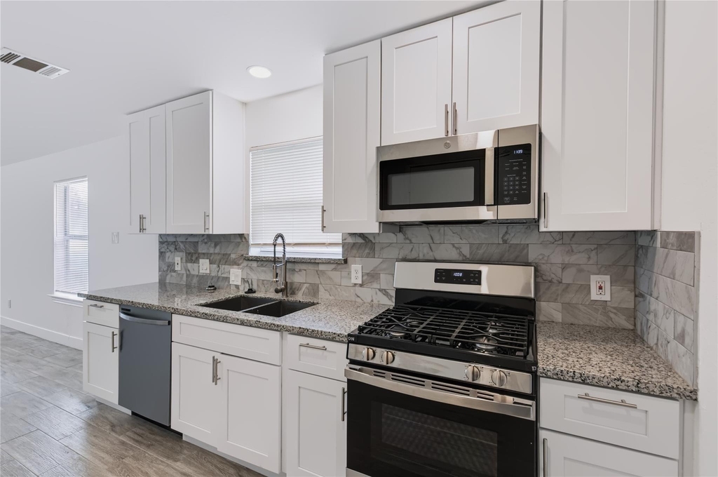 11522 Mosscrest Drive - Photo 5