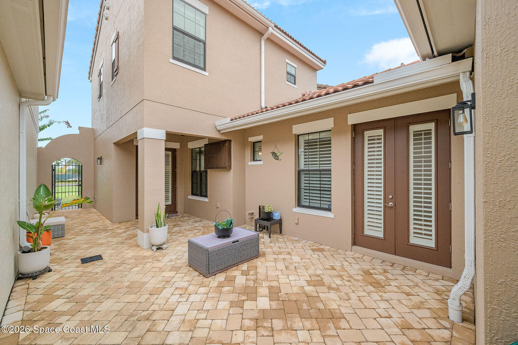 8870 Napolo Drive - Photo 3