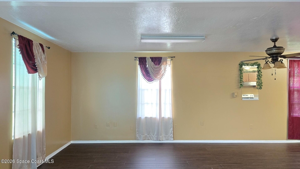 3788 W Railroad Avenue - Photo 2